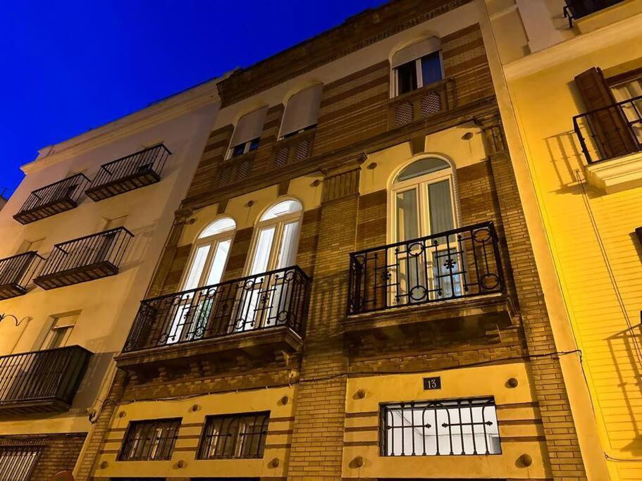 Rodo Charming Center By The Bullring By Rodo Street